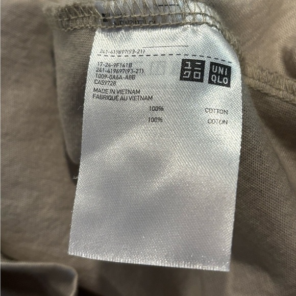 Uniqlo 100% Cotton Flare Sleeve Tshirt - Picture 4 of 4